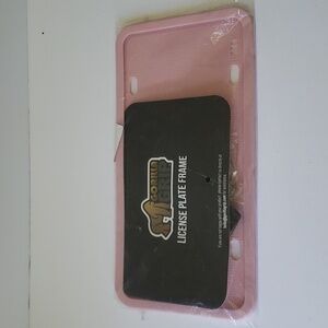 Gorilla Grip Pink License Plate Frame NWT